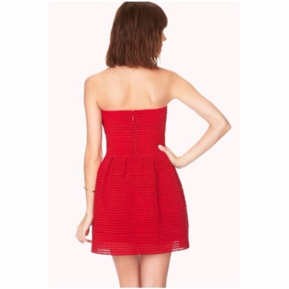 184 F21 Red Stand Out Fit & Flare Strapless Dress sz S - Picture 3 of 8